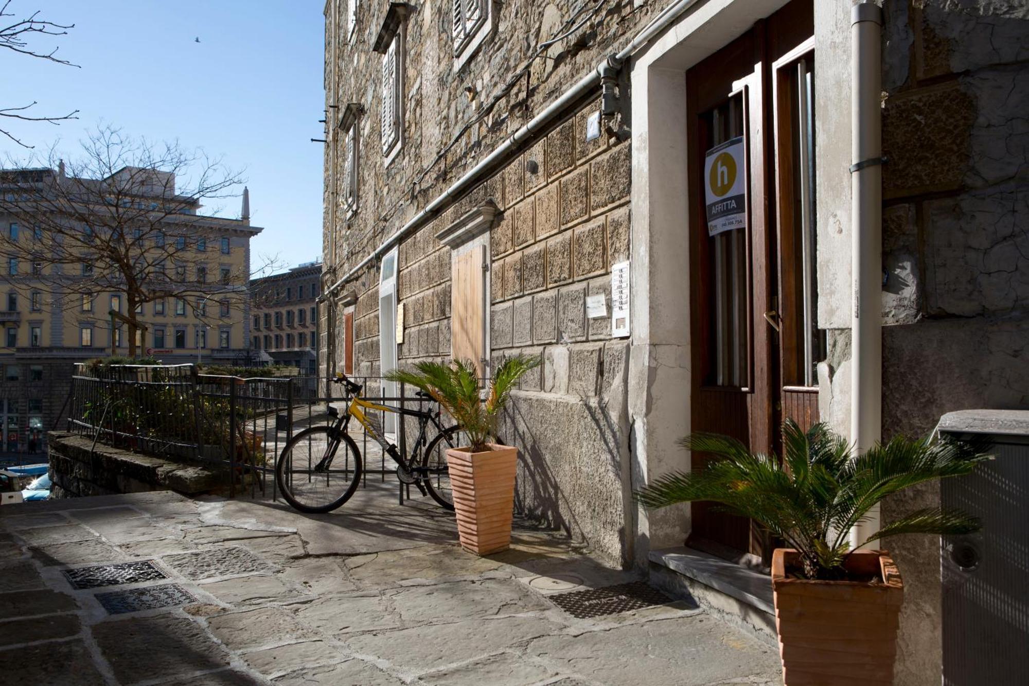 Le Bicocche Di Joyce - Luxury And Parking Nearby Apartment Triest Exterior foto