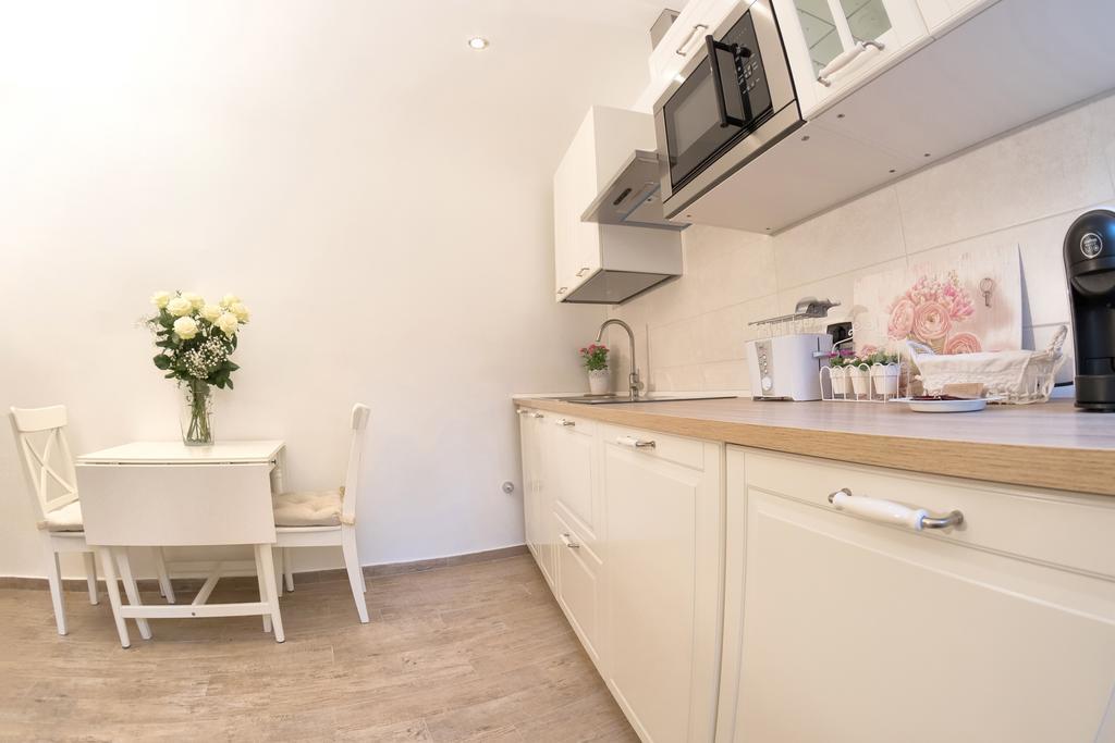 Le Bicocche Di Joyce - Luxury And Parking Nearby Apartment Triest Exterior foto